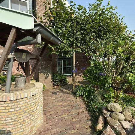 Apartment Pleasant In Het *
