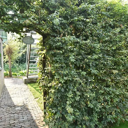 Appartement Pleasant In Het *